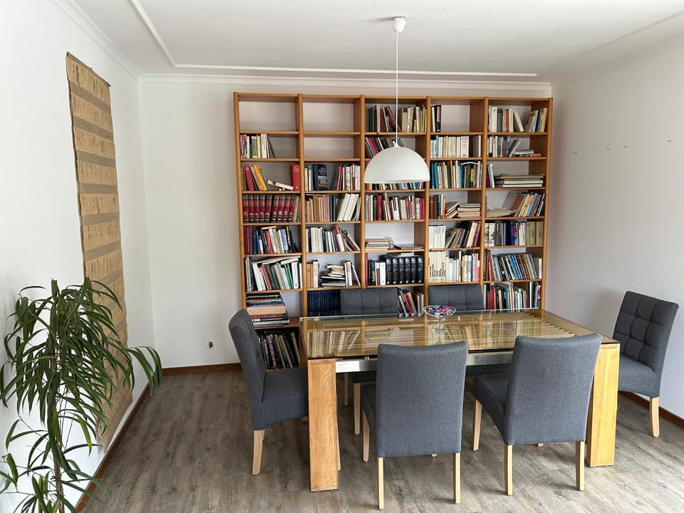 Library, Seating area, Dining area