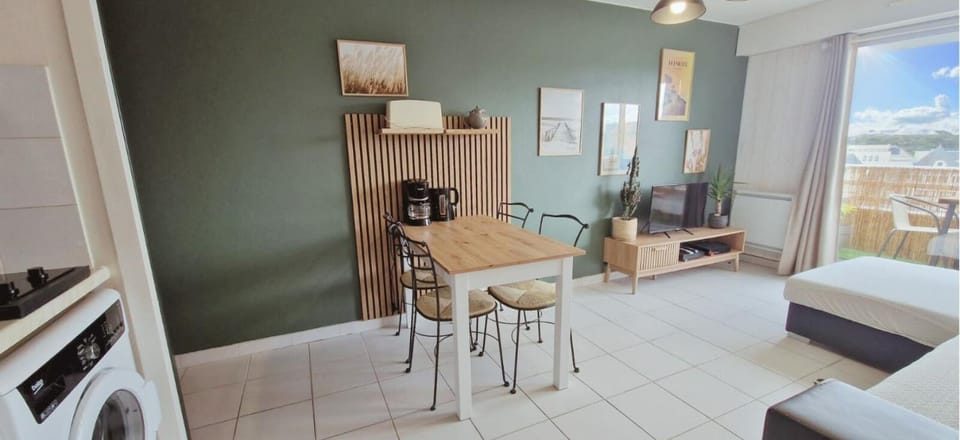 Communal lounge/ TV room, Living room, Lounge or bar, Seating area