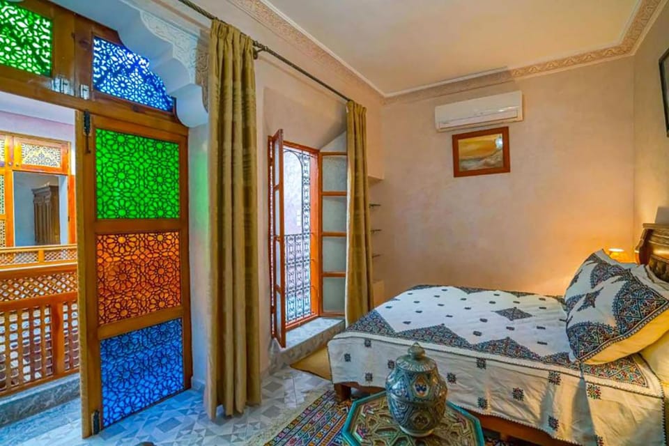 Bed, Photo of the whole room, Bedroom, air conditioner