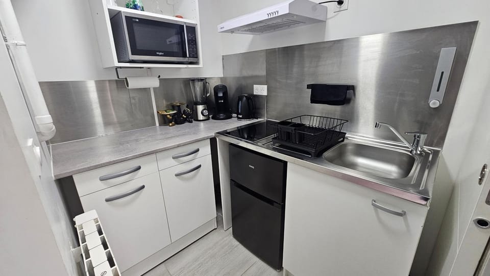 Maisonnette Grande Hauteur Proche Paris & Stade De France House in Drancy