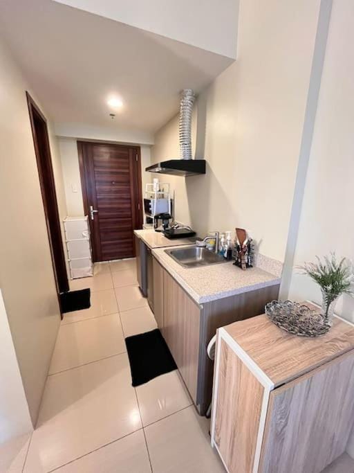 Cozy Studio Condo at Horizon101 Apartment in Lapu-Lapu City