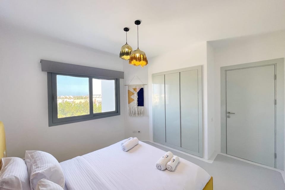 Lofty & Lavish 3 BDR Swan Lake El Gouna Apartment in Hurghada