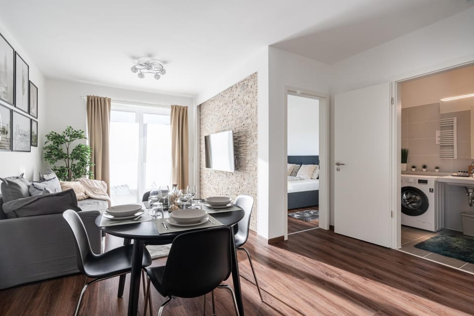 Kitchen or kitchenette, Living room, Seating area, Dining area, washing machine