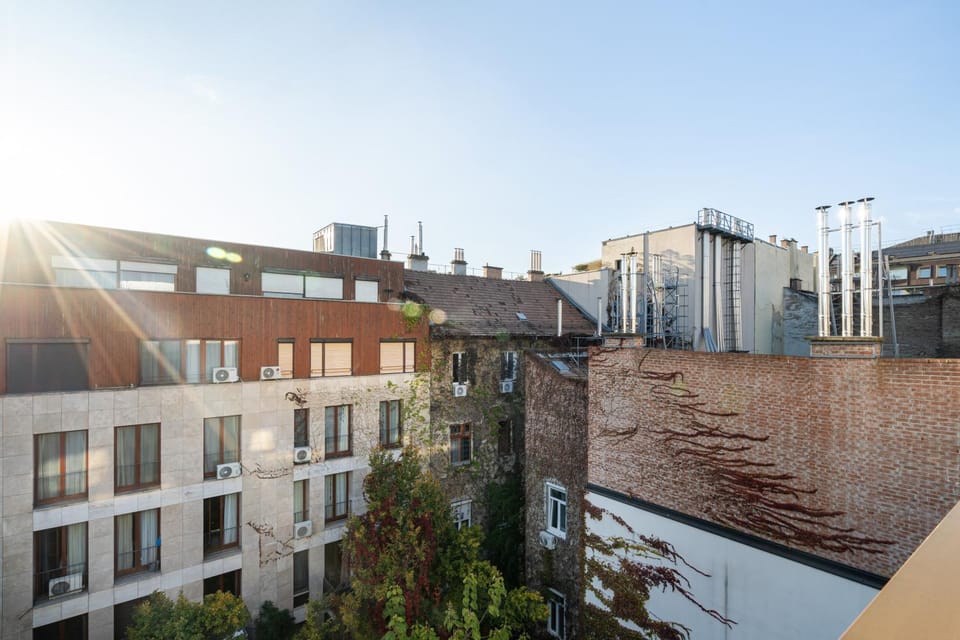 Property building, Day, Neighbourhood, City view