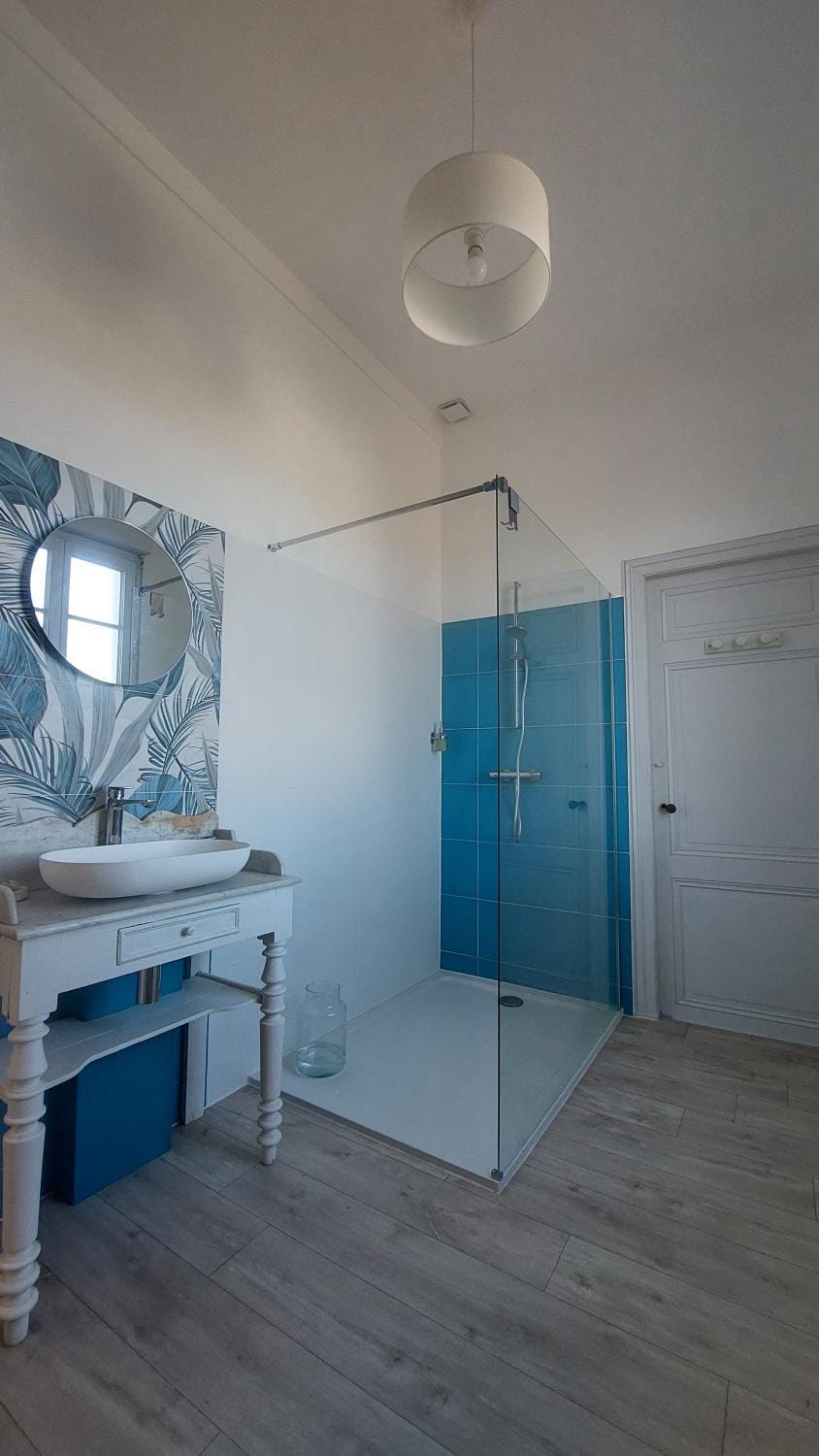Shower, Bathroom
