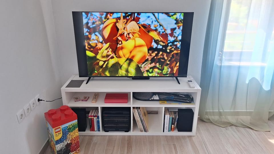 Communal lounge/ TV room, TV and multimedia