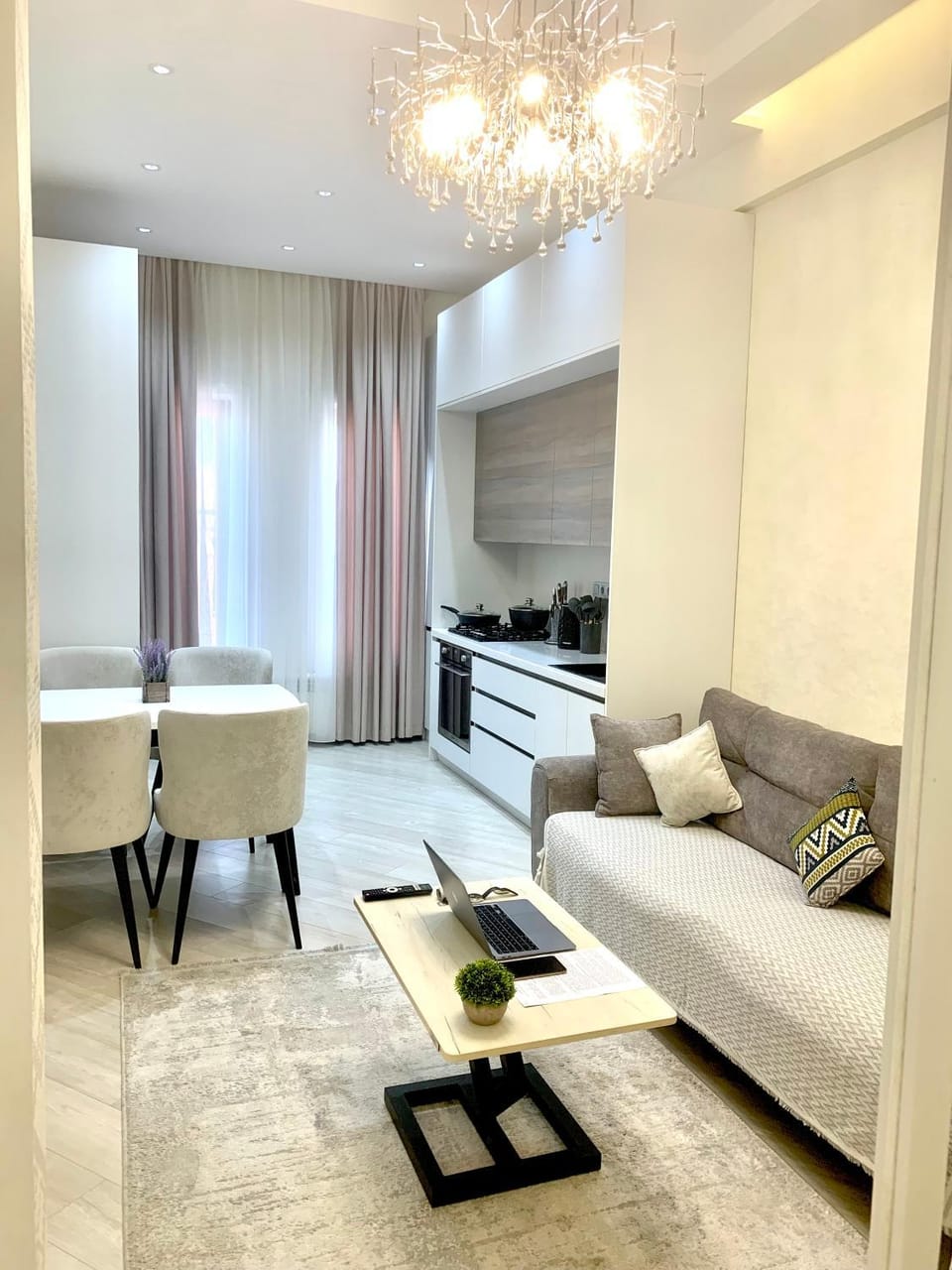Kitchen or kitchenette, Living room, Seating area, Dining area