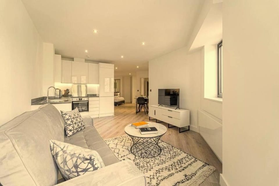 Stylish studio apartment Apartment in Shirley