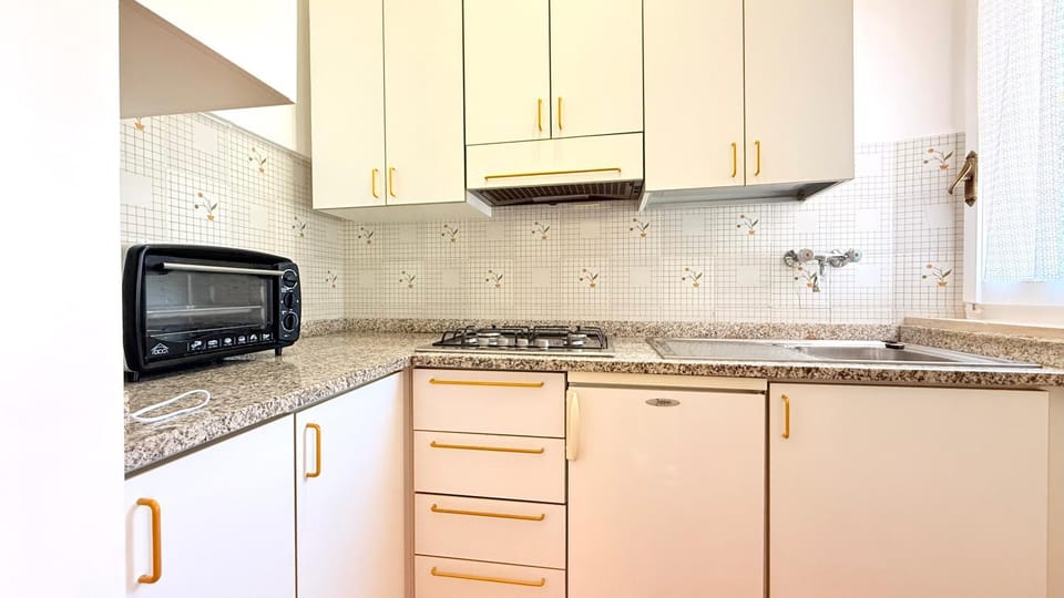 N278 - Numana, delizioso bilocale in centro storico Apartment in Numana