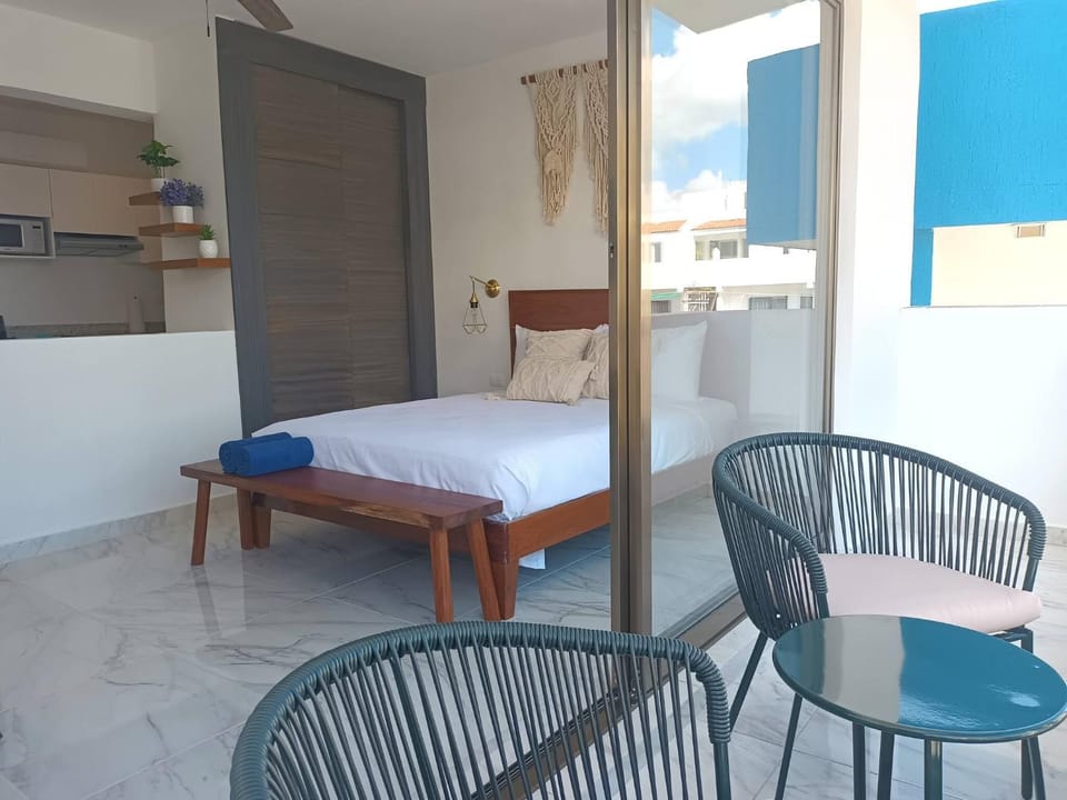 Bed, View (from property/room), Balcony/Terrace
