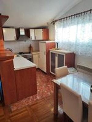 Kitchen or kitchenette, Dining area, minibar, pet friendly, stove