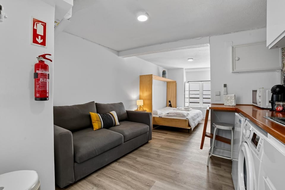 The Blue House - Bica Ropers Apartment in Lisbon