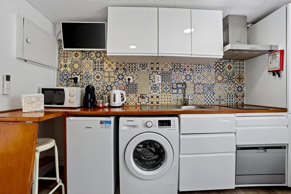 The Blue House - Bica Ropers Apartment in Lisbon