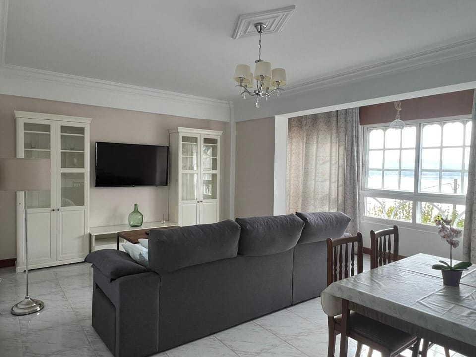 Communal lounge/ TV room, TV and multimedia, Living room, Seating area