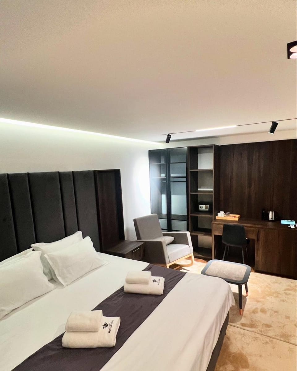 TV and multimedia, Bedroom, wardrobe