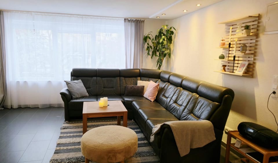 Living room, Photo of the whole room