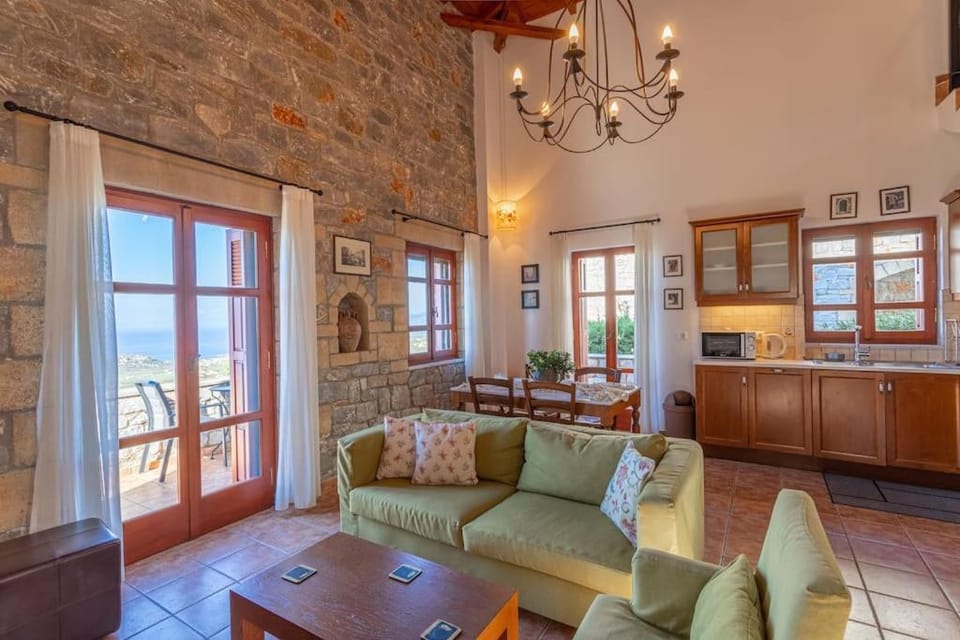 Luxury Villa Ismini in Stoupa, Private Pool & BBQ Villa in Messenia
