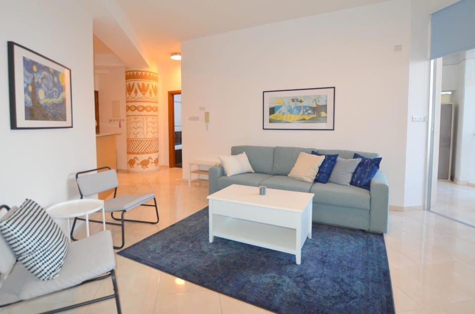Awesome Sea & Marina View City Center 1 Bdr Flat Apartment in Larnaca