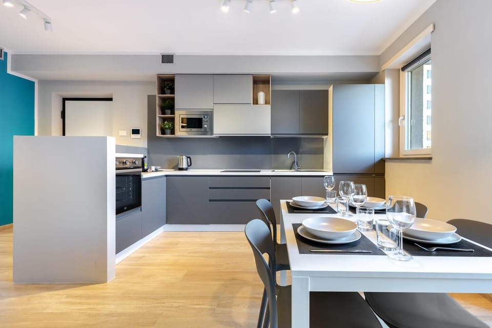 Kitchen or kitchenette, Photo of the whole room, Dining area, Lunch, oven, stove, stove