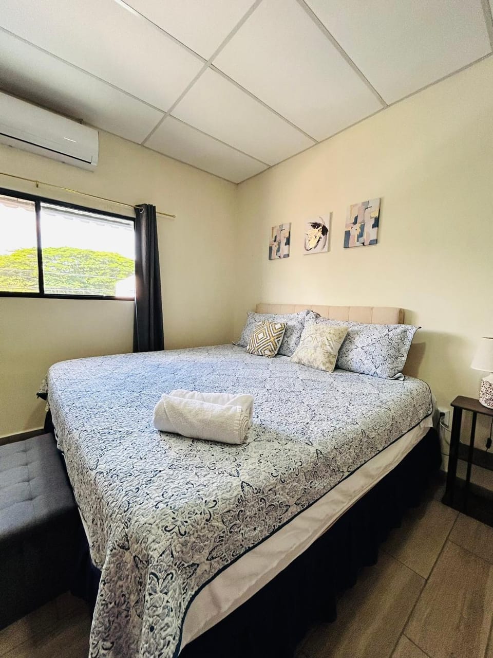 Bed, Bedroom, towels, air conditioner