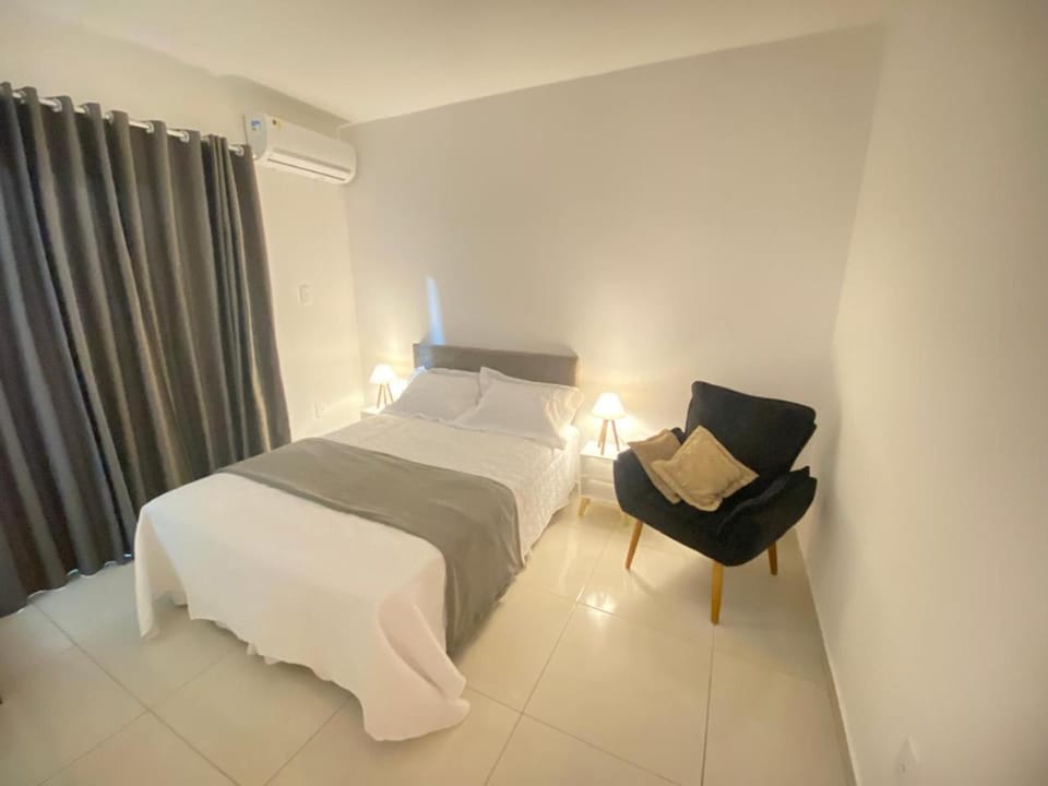 Bed, Photo of the whole room, Bedroom, air conditioner