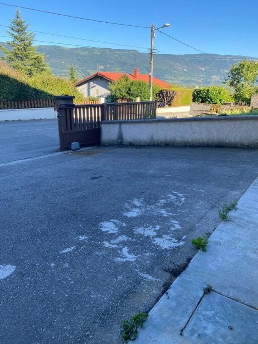 Charmant appartement Entre lacs et montagnes ! Apartment in Auvergne-Rhône-Alpes