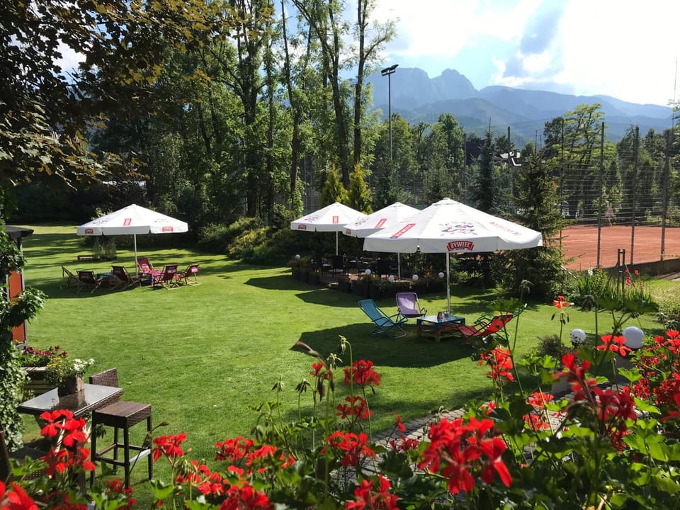 Natural landscape, Garden, Garden view, Mountain view