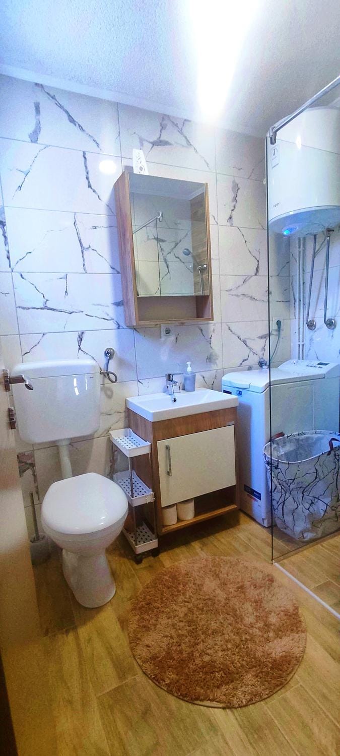 Toilet, Bathroom
