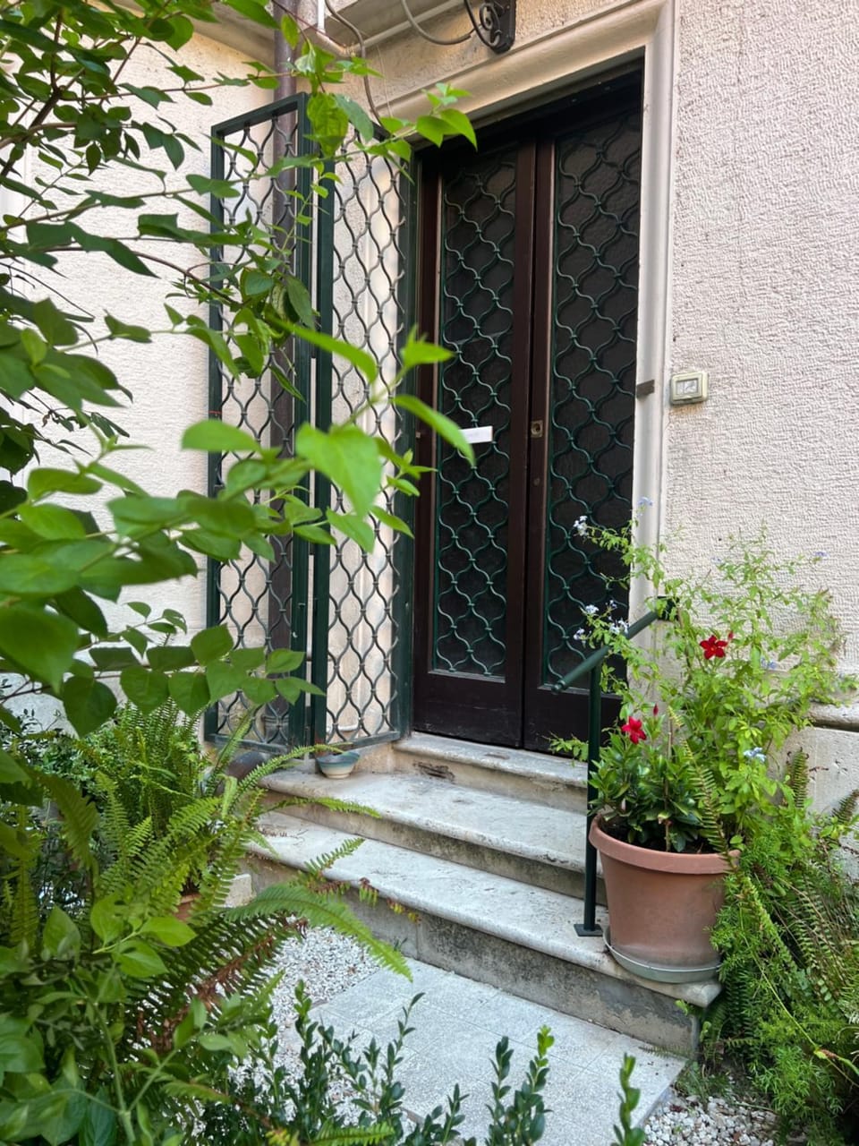 Facade/entrance, Garden