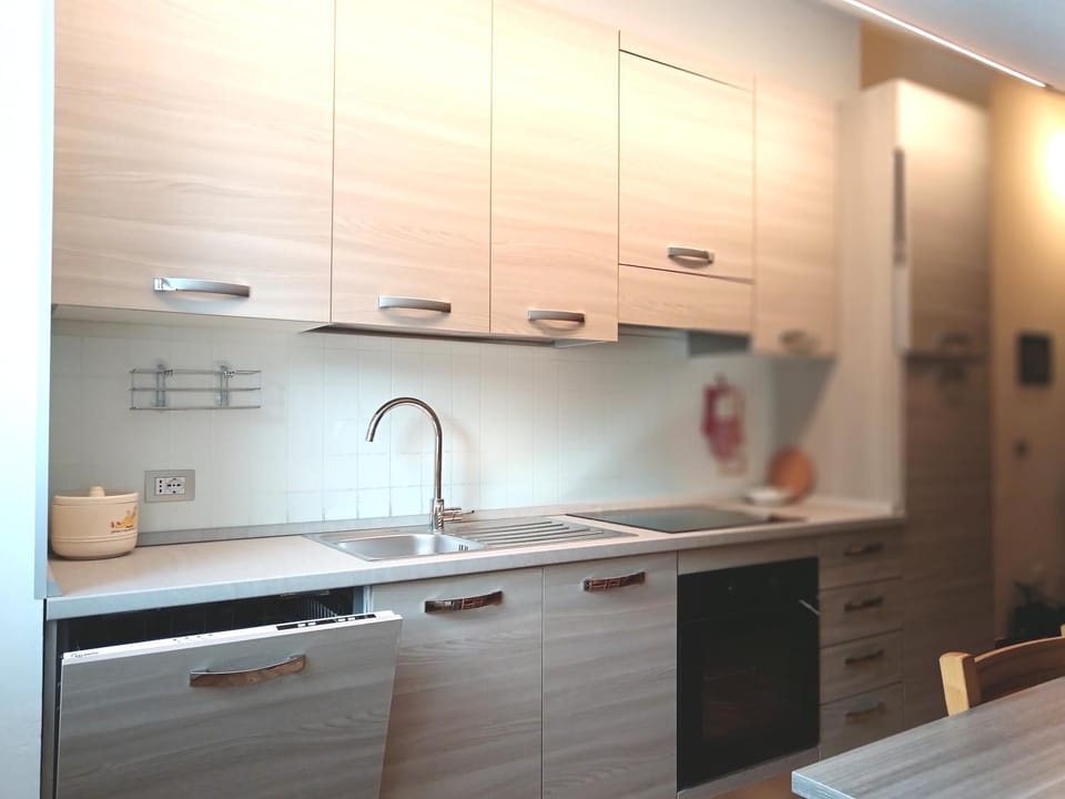 Appartamento 2 Residenza RODODENDRO Apartment in Trentino-South Tyrol