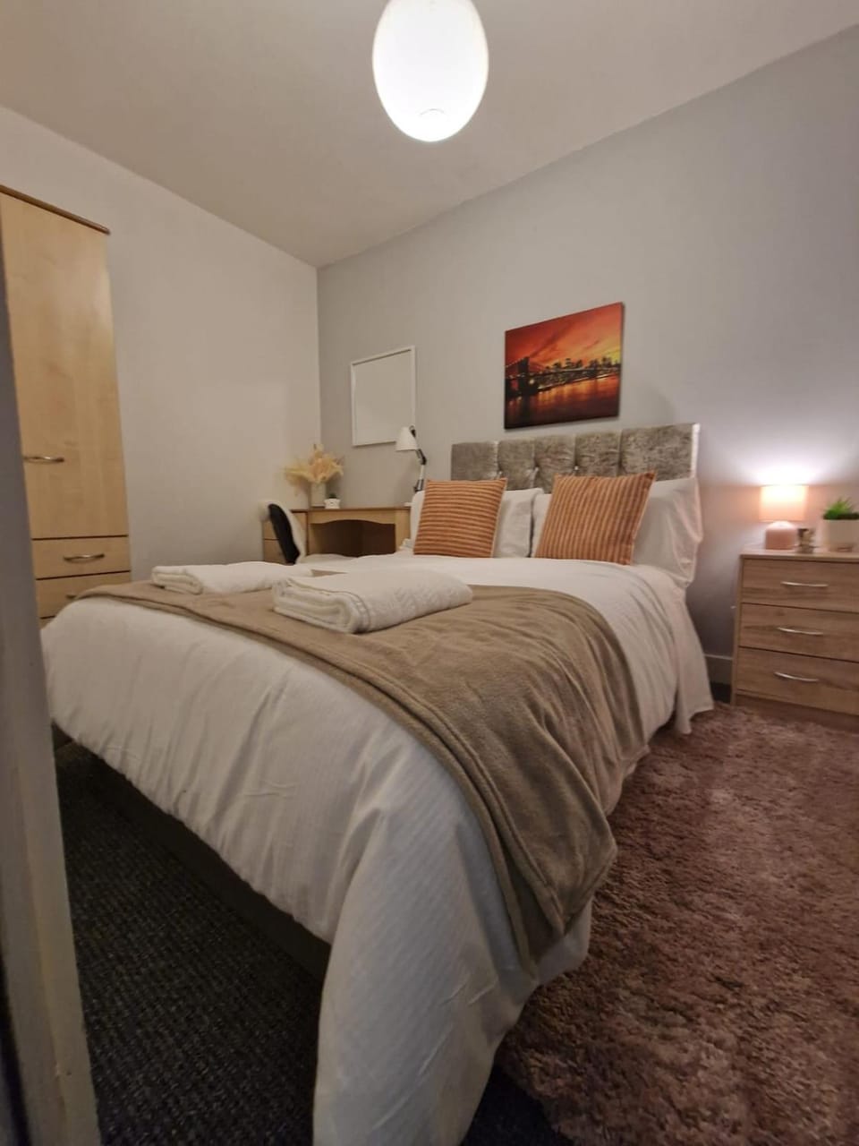 Bed, Photo of the whole room