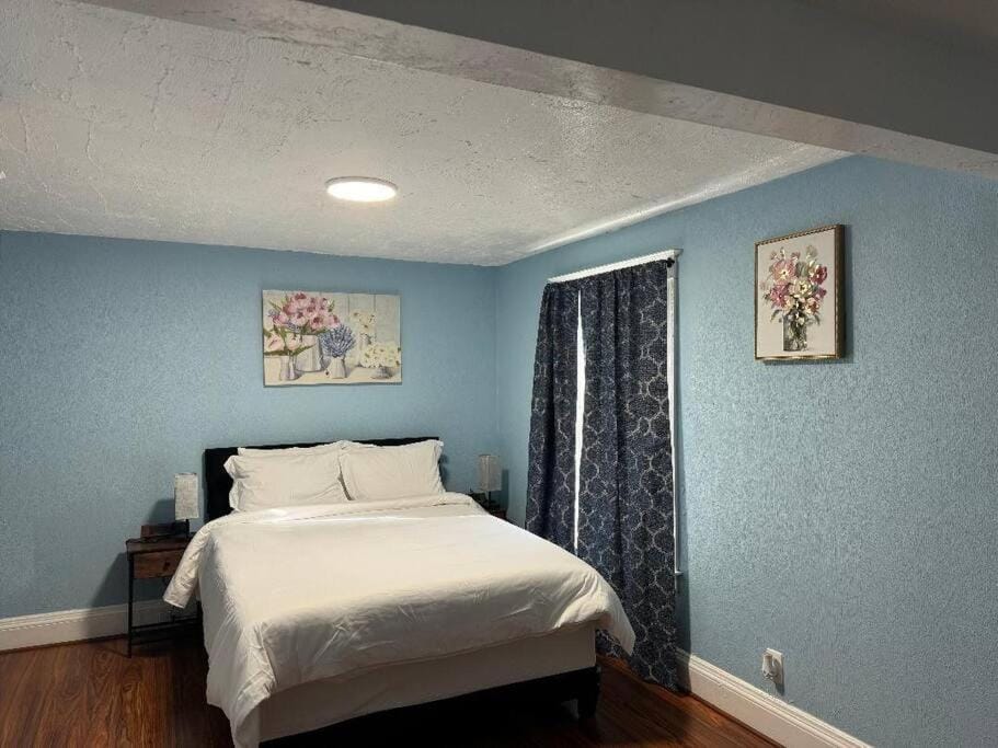 Getaway at Niagara House in Niagara Falls
