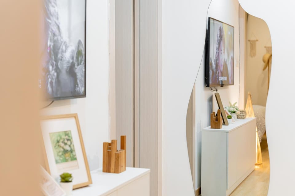 Shanghai Hills & Well-time Woodland 2B Suite close to Photospot Wukang Mansion Apartment in Shanghai