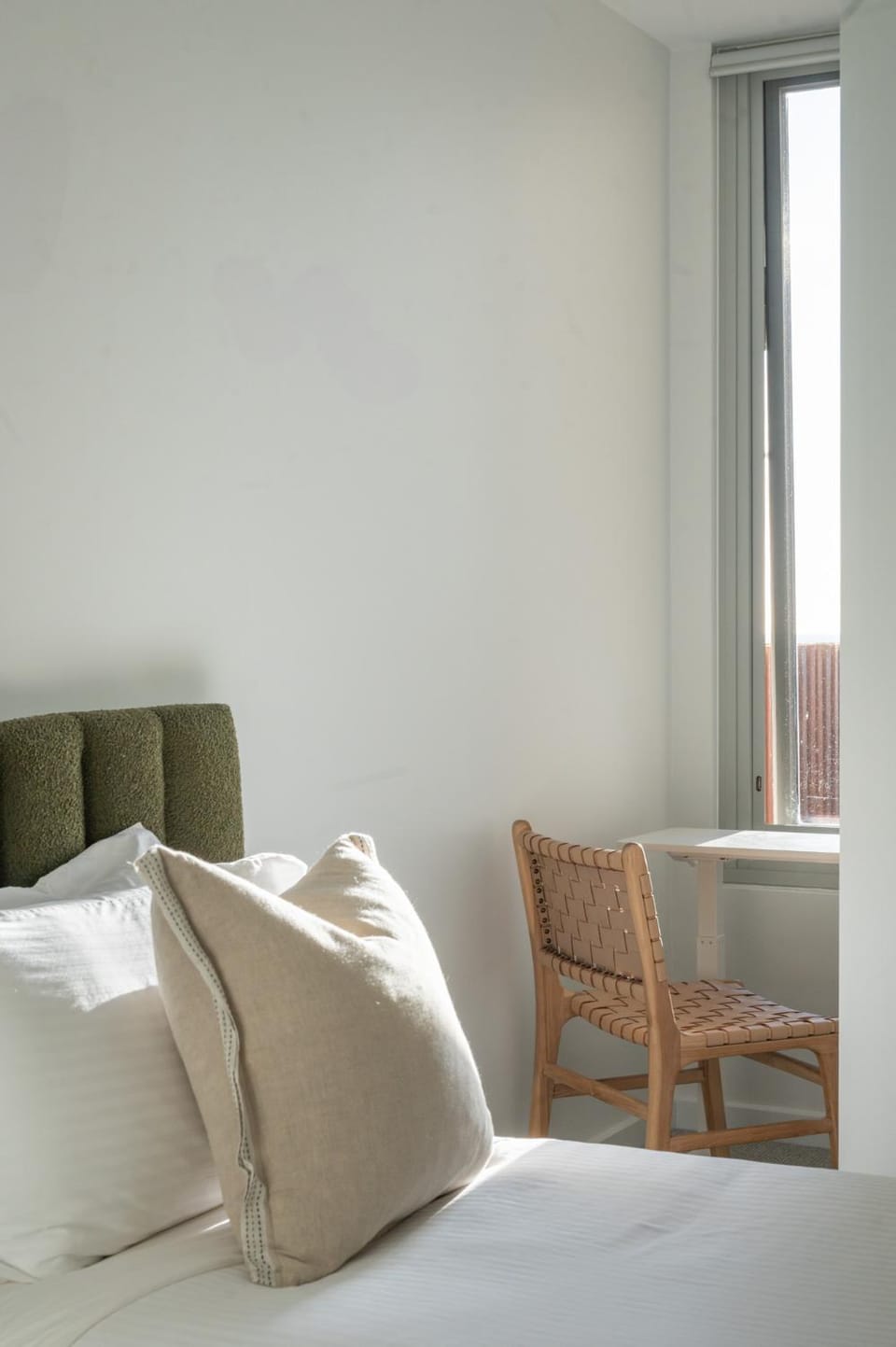 Bed, Seating area, Bedroom
