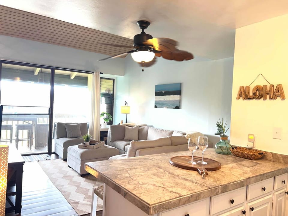 Turtle Bay Getaway - Resort Area House in Kawela Bay
