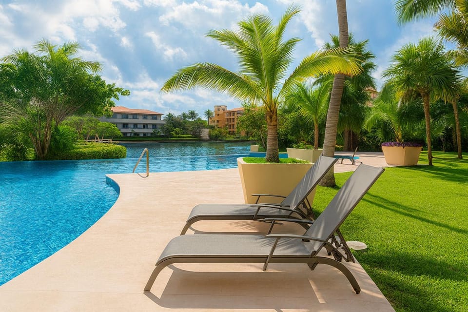 Spring, Day, Natural landscape, Garden, Garden view, Pool view, Swimming pool, sunbed
