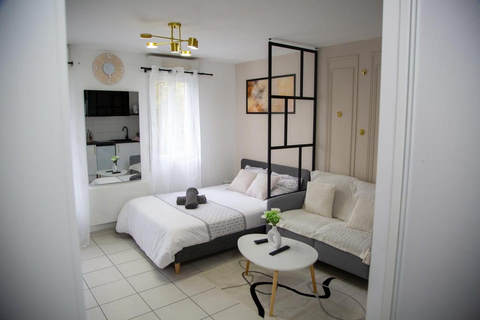 Living room, Photo of the whole room