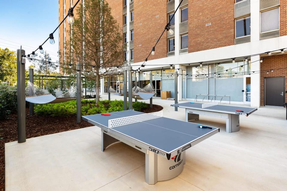 Patio, Table tennis