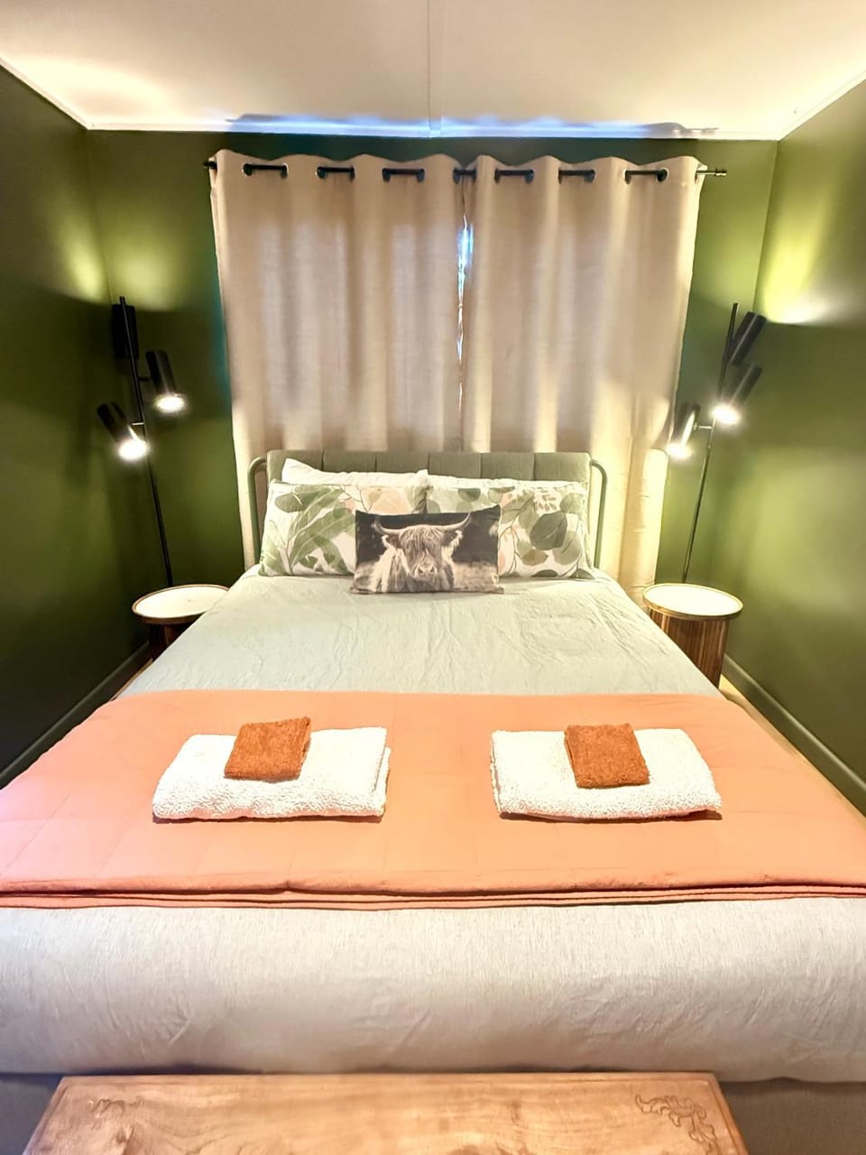Bed, Bedroom