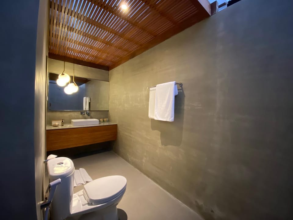 Toilet, Bathroom, towels, towels
