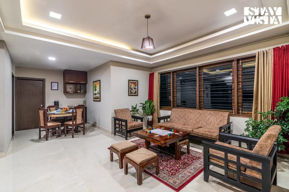 Living room, Dining area