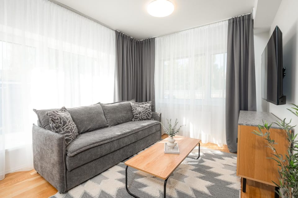 Bed, Living room