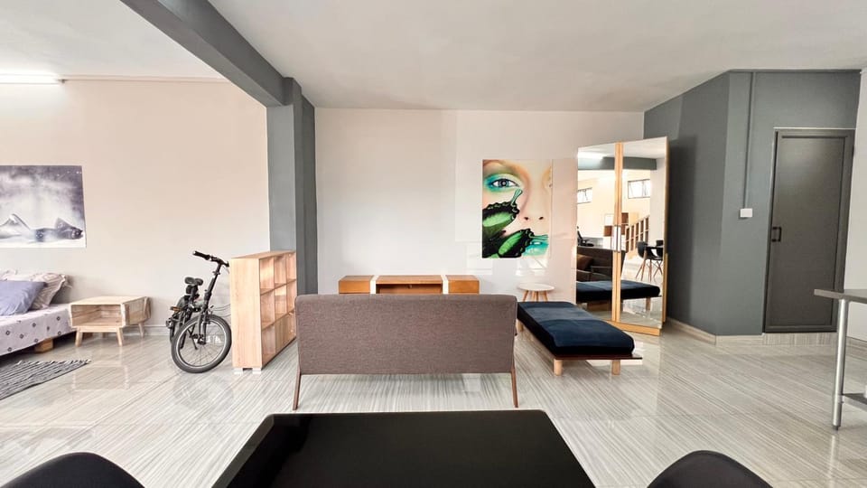 Communal lounge/ TV room