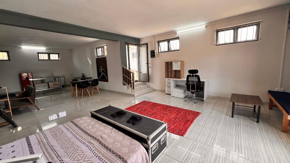 Photo of the whole room