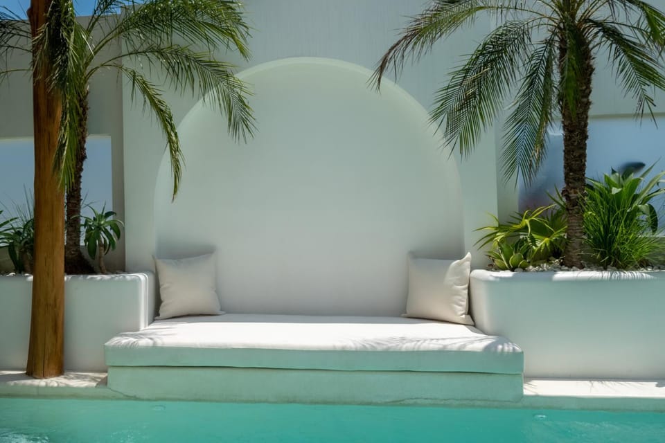 Seating area, Pool view, Swimming pool