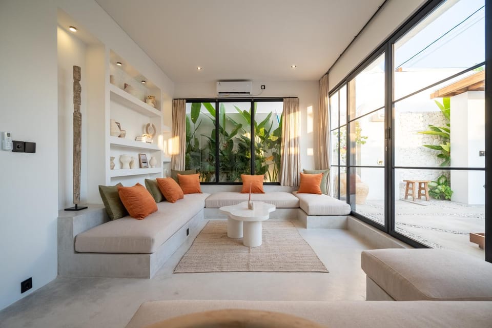 Living room, Seating area, air conditioner