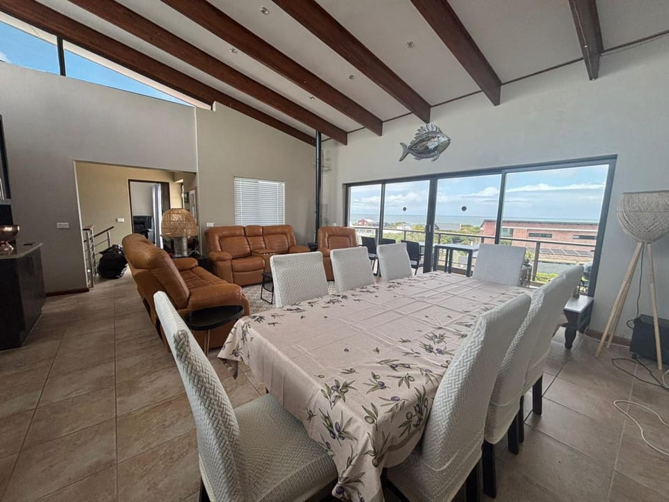 Oceanview House in Eastern Cape