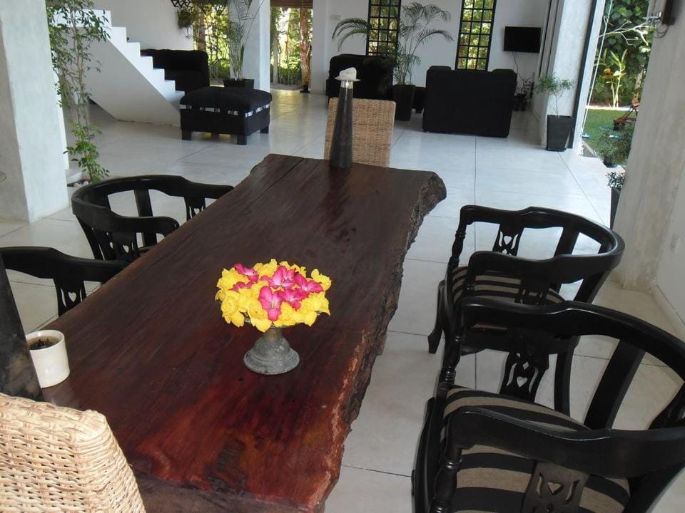 Patio, Restaurant/places to eat