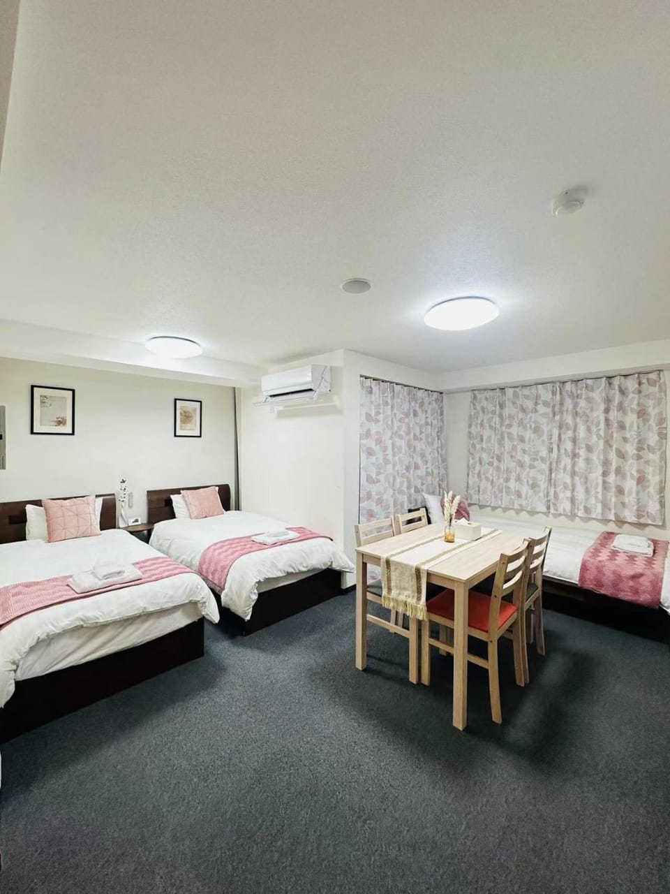 Photo of the whole room