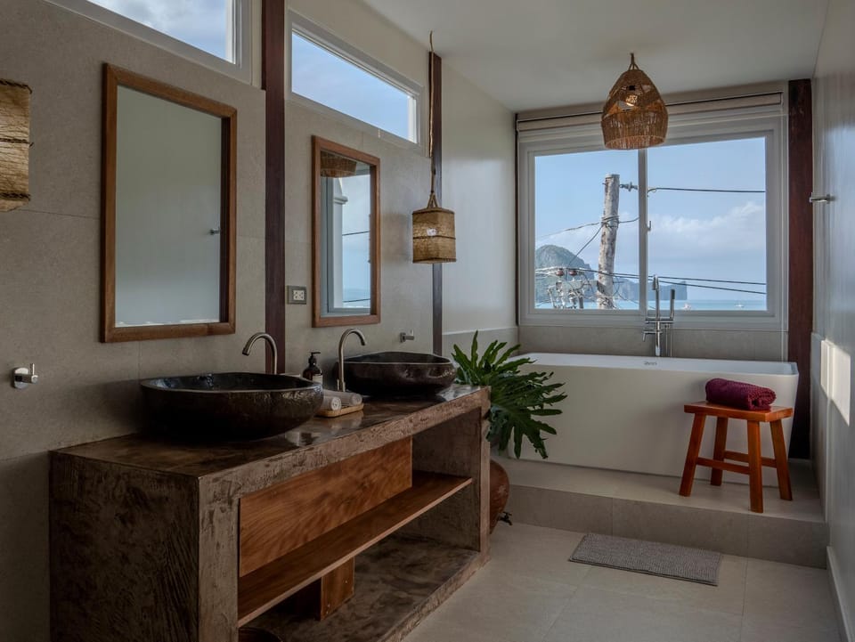 Bathroom, Bath